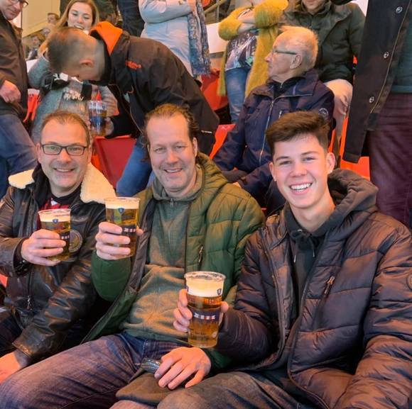 Meet your Posher, Julius - Picture 1 of 1